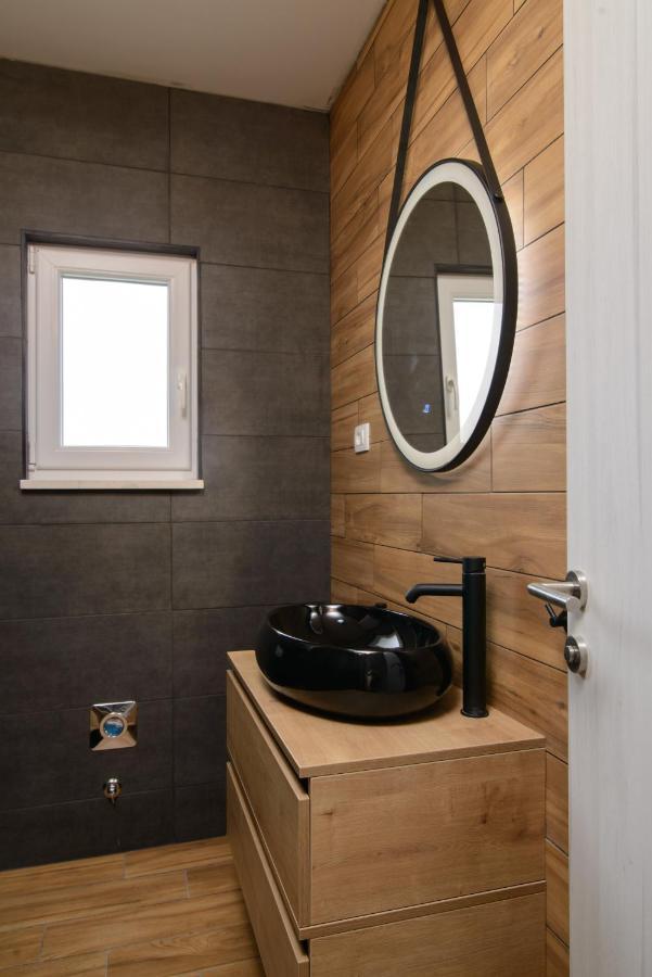 Apartments Pelja Trogir Bagian luar foto