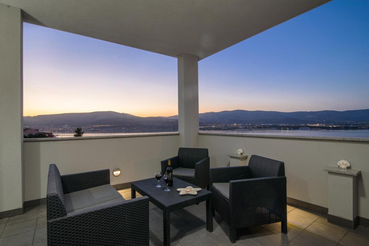 Apartments Pelja Trogir Bagian luar foto